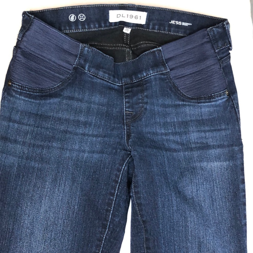 DL1961 Women’s Skinny Jeans – Dark Blue Wash